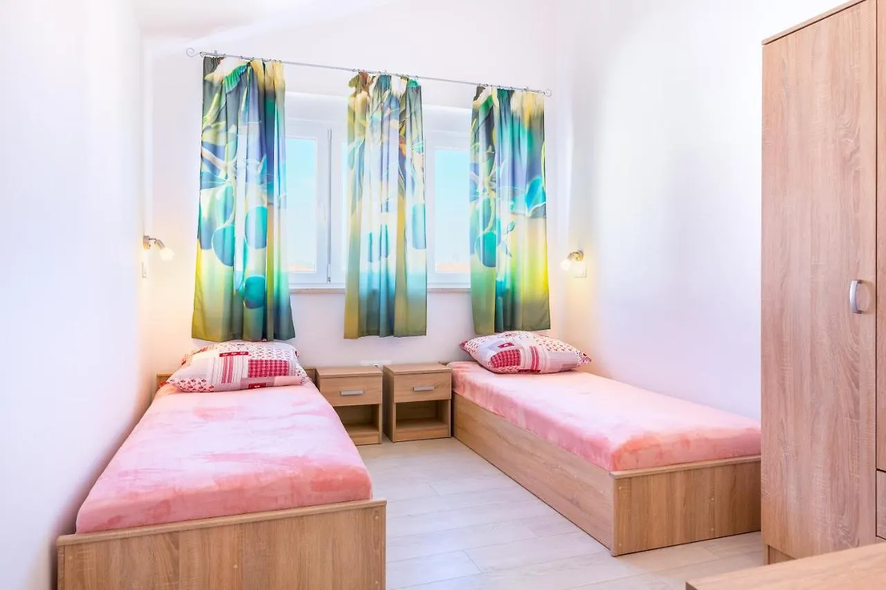 Ferienwohnung Irina Medulin 0*,
